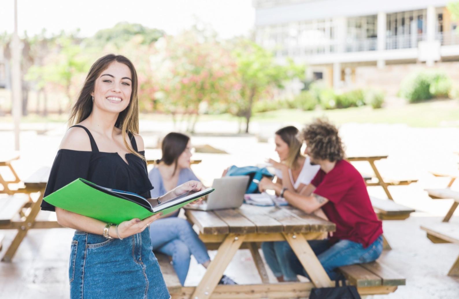 Sessione di coaching professionale in ambiente moderno